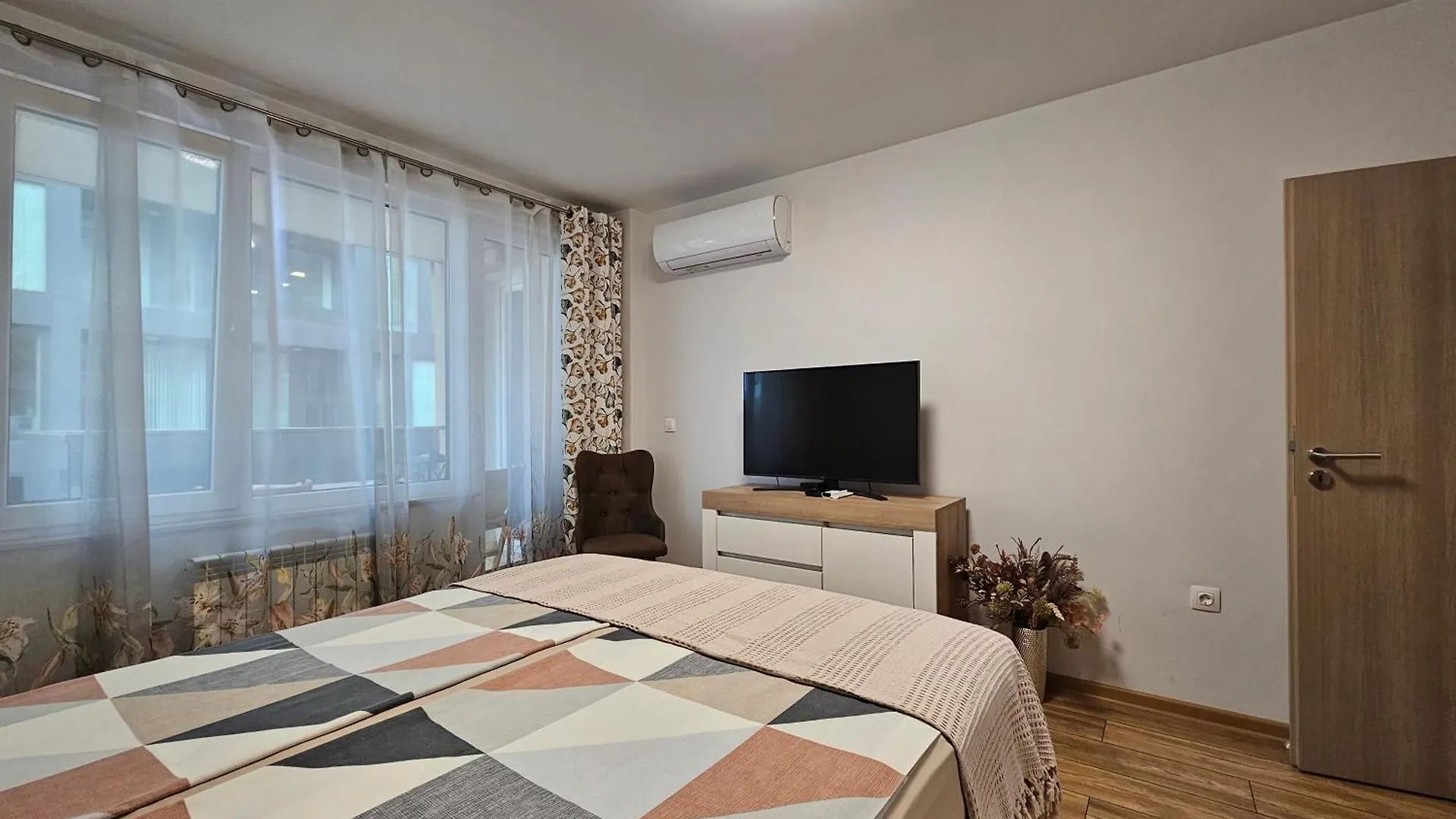 Brand New Apartment With Free Parking Near City Center Sofia